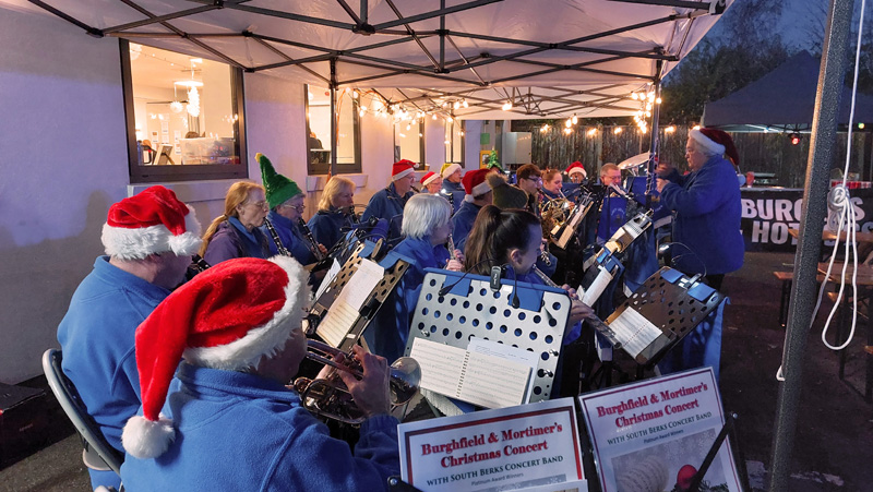 Burghfield-on-Ice-2025-1